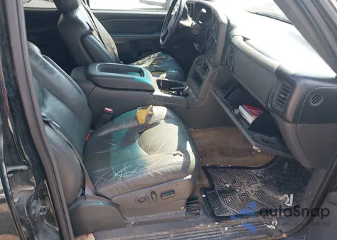 2003 Chevrolet Avalanche 1500 from USA, damaged, VIN 3GNEC13TX3G311208